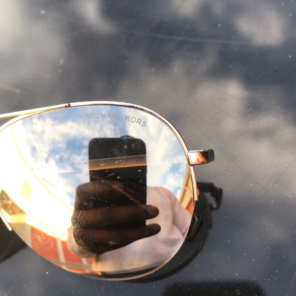 Michael kors sunglasses - Picture 3 of 9